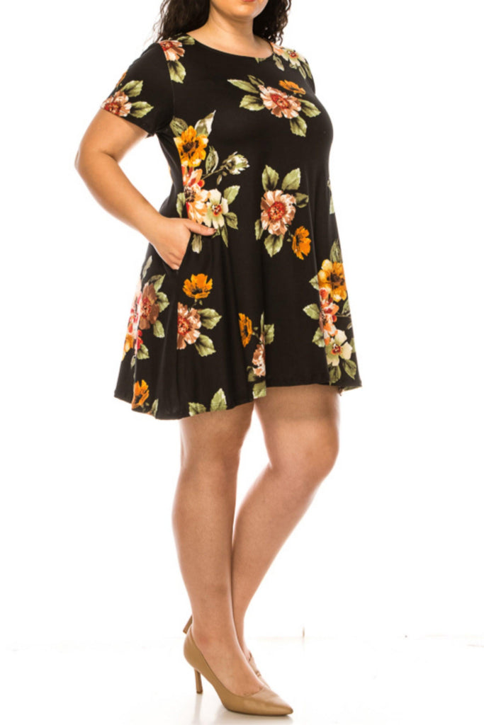 Women's Plus Size Floral Short Sleeve Dress with Round Neckline and Side Pockets FashionJOA